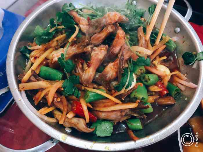 玲玲餐馆(体育馆路店)-"这家店我要吹爆了!是我在恩施最喜欢的.