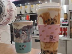 桂花引加黑糖珍珠-茶话弄(咖啡·中贸广场店)