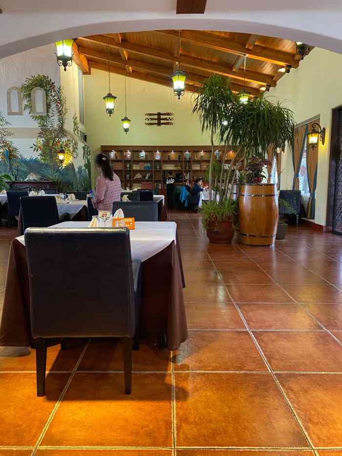 维兰湖景西餐(稻香湖店)-"稻香湖度假村里玛雅小岛上的西餐厅～坐落在