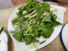 凉拌荆芥-伊犁羊杂馆