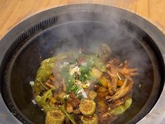 -咱屯子铁锅炖直营店(保利店)