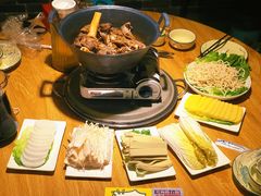 -茸梅路右拐龙虾-农家菜(松江店)