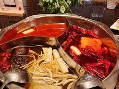 -百年川椒重庆老火锅(光谷店)
