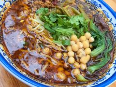 -中东大市场美食城