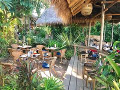 -乌托邦酒吧和餐厅