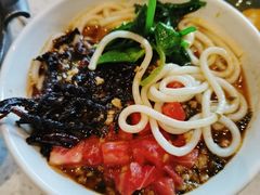 油鸡㙡凉米线-半山腰·云南菜(侨福芳草地店)