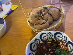 -包整·丝娃娃(一览甲秀楼风景店)