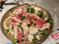 -肥肥虾庄·金牌油焖大虾(杨园滨江时代walk店)