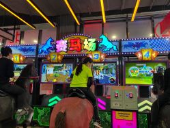 -嗨翻Hi-Fun竞技主题乐园·蹦床团建生日聚会(五棵松华熙店)