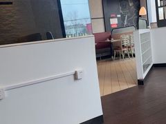 -必胜客(绿地新都会店)
