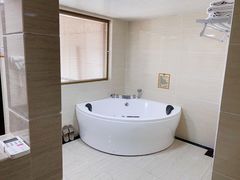 -克什克腾旗蓝天温泉大酒店