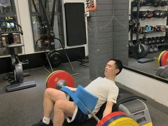 -汗水空间私教健身连锁(SM广场店)