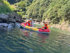 -安吉龙王山峡谷漂流