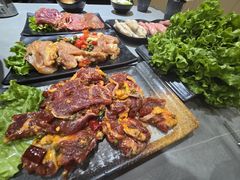 -啊美丽炭火烤肉(滑翔一店)