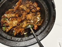 -咱屯子铁锅炖直营店(保利店)
