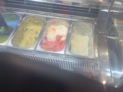 -极拉图·现制冰淇淋(大卫城店)