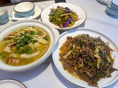 雪菜牛肉丝-食光慢宴·安吉土菜馆