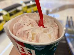 草莓芝士熔岩冰淇淋-DQ·蛋糕·冰淇淋(苏州中心店)