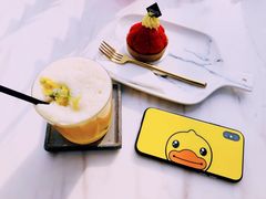 -UNI UNI(环亚凯瑟琳店)