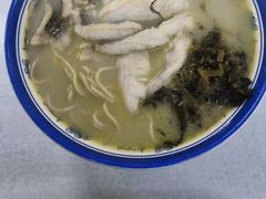 -明呈黄鱼面馆(斜土路店)