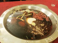-山城年华老火锅(玉林店)