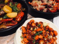 -巴厘龙虾·榜首油焖大虾(音乐学院·沿江酒馆店)