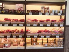 -红宝石·鲜奶小方·海派西点房(金杨店)