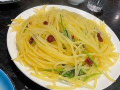 酸辣土豆丝-晚归月亮湾私家菜(临邑路店)