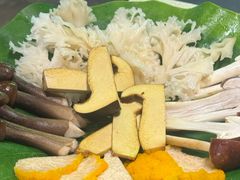 -钢管厂五区小郡肝串串香火锅(梅川路店)