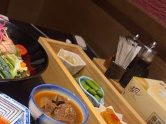 -山川小町·极番烧肉(新地假日广场店)