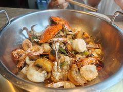 -七欣天香辣蟹火锅(上海银亿滨江店)