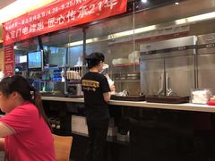 -南城香·饭香串香馄饨香(青年路店)
