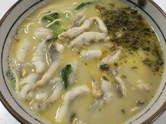 -明呈黄鱼面馆(斜土路店)
