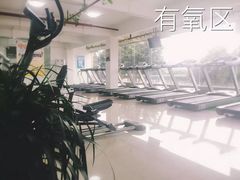 -金碧世纪花园游泳池