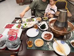 -楼外楼大刀肉传统火锅居(幸福街店)