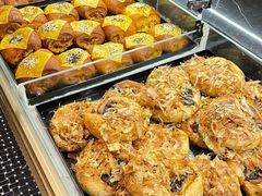 -BUTTERFUL&CREAMOROUS 黄油与面包(万象城店)