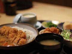 猪排定食-久居·炭火烤肉(景辰大厦店)