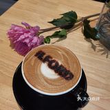 温馨舒适放松疗愈的咖啡店