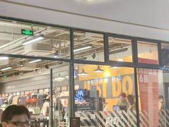 -NIKE上海青浦优选体验店