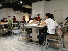 -凤凰路何眼镜香辣蟹(花果园店)