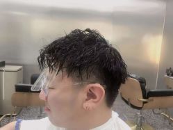 -Tloml salon