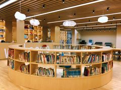 -漕河泾街道图书馆(漕河泾社区文化活动中心店)