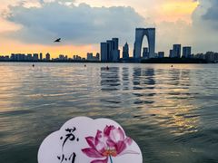 -吴越荣记苏州菜·松鼠桂鱼100%活鱼现做(月光码头店)