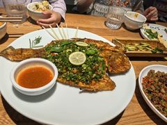 -一坐一忘云南菜(嘉里中心店)