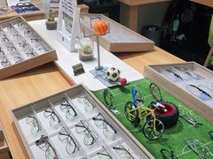 -无界眼镜MaxLess(滨江星光大道店)