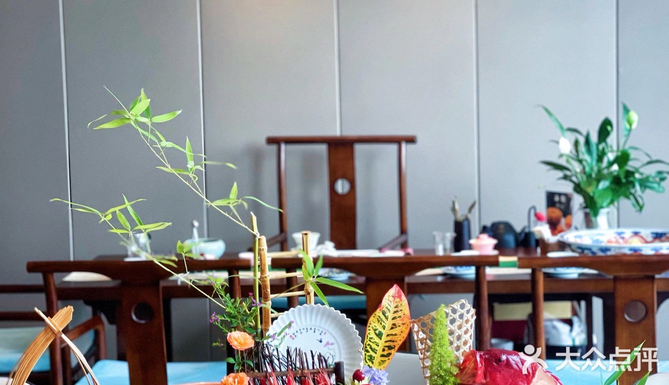 南昌探店|全国仅此两家 皇家海鲜火锅温鼎府