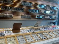 -瑞司视光眼镜·蔡司战略合作眼镜店(新街口店)