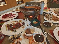 -元一希尔顿酒店·鲜切牛肉火锅禅自助餐厅