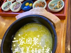 -桥香园过桥米线(国贸店)