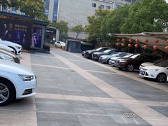 -香山湖渔家大院